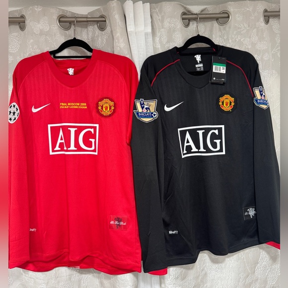 Ronaldo Manchester United Two Jersey Bundle - Picture 2 of 5
